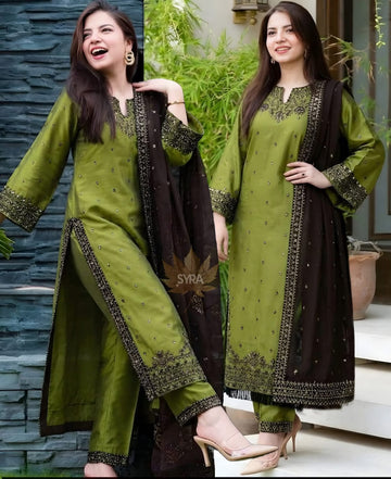 Embroidered Lawn 3pc suit
